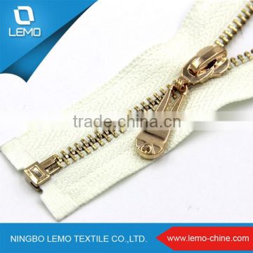 Over 800 Partner Factories White By The Yard Metal Jacket Zipper
