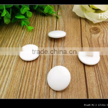 factory sell pearl shank button for garment