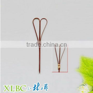 Nature bamboo picks with hearted knot