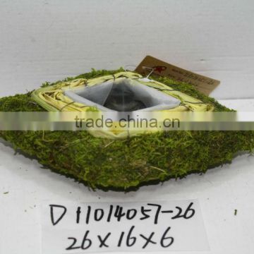 decoration diamond shaped green moss and sisal pot
