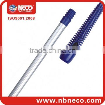 With 20 years experience factory supply 2.5cm wood broom handle