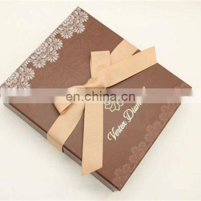 The Fine Quality Gift Empty  PaperFor packing boxes kraft paper gift handle boxes