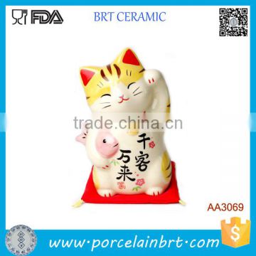 Cute Funny Home Decor For Gift Hold Fish Ceramic Lucky Cat