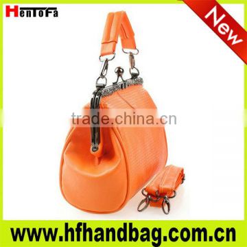 2013 New stylish ladies college bags, elegant and delicate bags for ladies college use