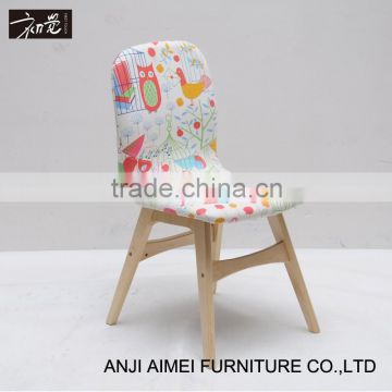 New style high quality wooden legs dining chair replica
