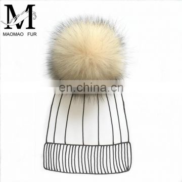 Top Quality Large and Fluffy Large Pompoms / Real Racoon Fur Pompoms