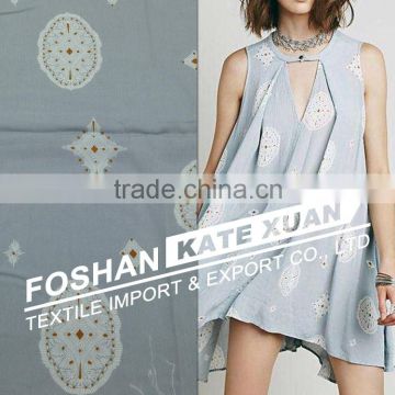 Wholesale 100% printed cotton gauze spun rayon crepe fabric for rayon dress
