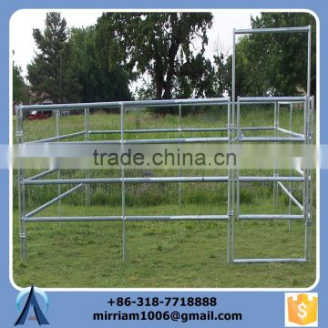 horse fence with pvc and animal wire mesh fence