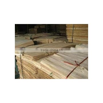 100% A good quality eucalyptus core veneer from Vietnam