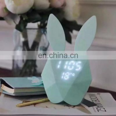 Wholesale price electronic usb charge alarm clock magnetic digital alarm clock for children gift