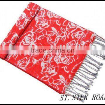 100%silk scarves,fashion scarfs,lady scarfs,woman scarfs,brand name scarfs,branded scarfs