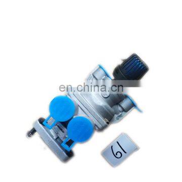 HOWO TRUCK  BRAKE VALVE WG9000360530 FOR SINOTRUK SPARE PARTS