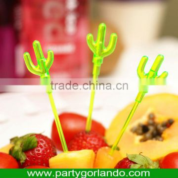 disposable plastic Cactus design swizzle cocktail food pick