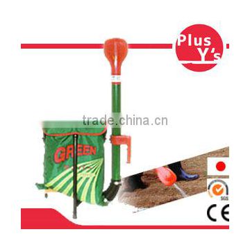 Hand fertilizer spreader for carrying on the back easily