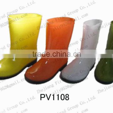 2014 cute olid color pvc rain boots for kids