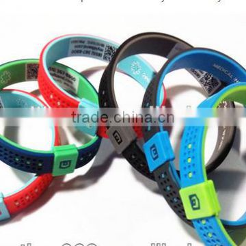 scannable qr code fashion wristband with custom logo