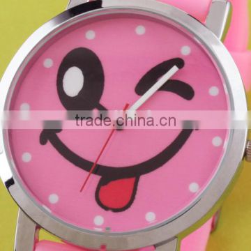 Wholesale Carton Girls Vintage Leather Ladies Wrist Watches relogio Clock LD077