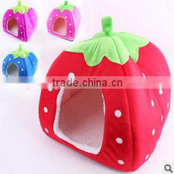 cute strawberry shape dog kennel /strawberry house shape dog bed/custom dog kennel