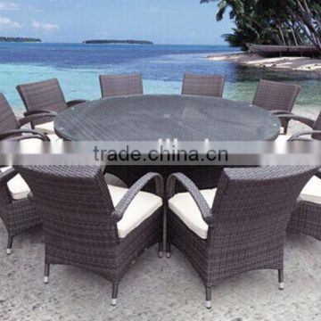 10pcs rattan round tables and chairs used for restaurant