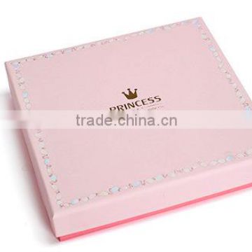 Premium quality custom gift box with environmentally friendly feature