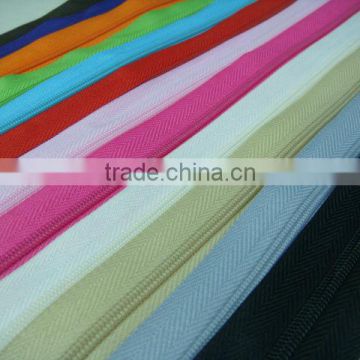 Best Quality Wholesale Colorful Nylon Zipper Cheap Price YKK