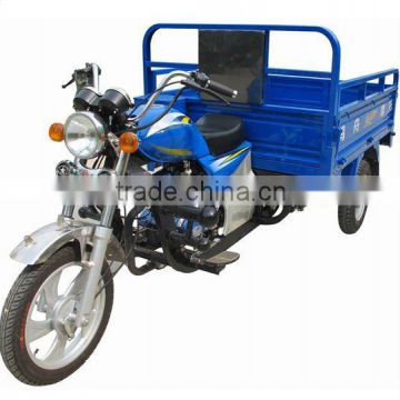Air-cooled engine three wheel motorcycle