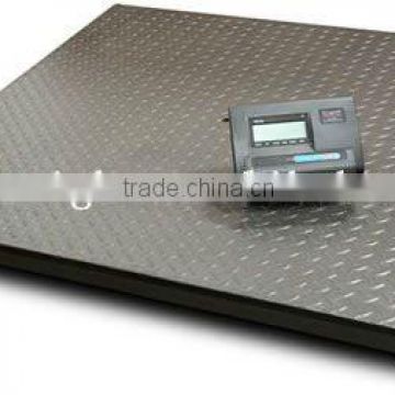 Industrial floor scale with indicator