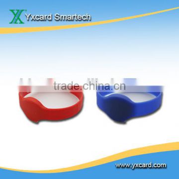Factory Made Cheap Waterproof RFID Silicone Wristband