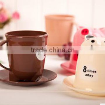 2016 wholesale Creative cute cartoon animals with cover pp plastic cups of coffee for breakfast