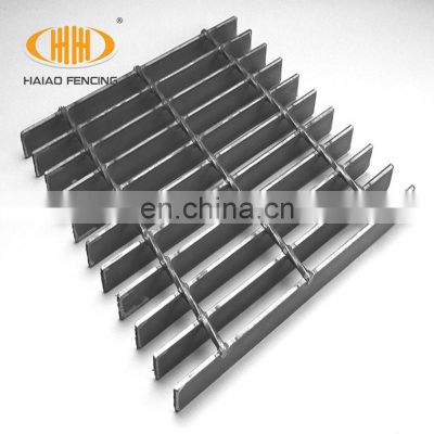 High quality steel bar steel grating and serrated design platform floor galvanized welded floor anti-slip grating