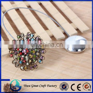 Color rhinestone magnet curtain clip