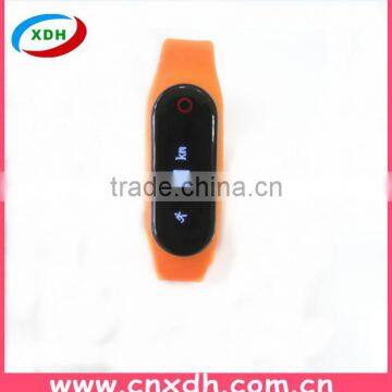 New design OLED screen silicone band smart watch