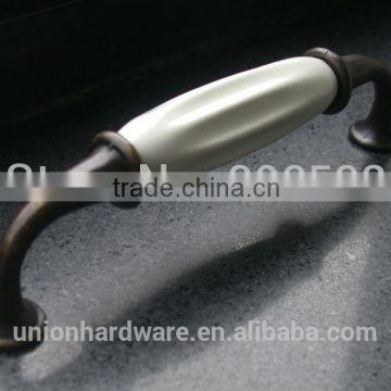 Wholesale tastorable ivory ceramic handle,kitchen cabinet handle
