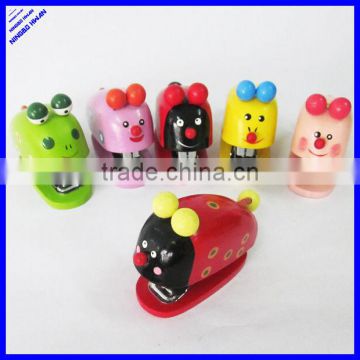Hot selling cartoon animal shaped child mini stapler