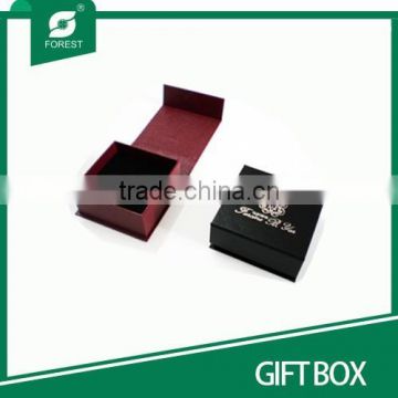 Cardboard gift box watch box