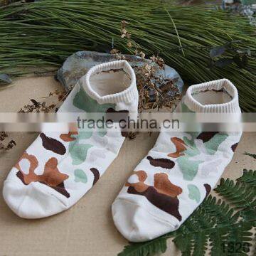 cheap young man fashion camo design childrens socks