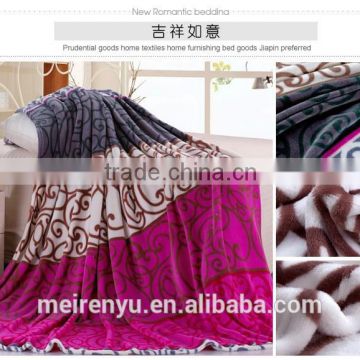 cheap velvet blanket comfortable fabric and vivd printed pattern blanket