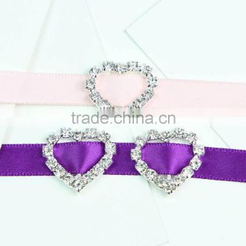 Top Seller Small Silver Heart Shape Rhinestone Buckles for Wedding B00900