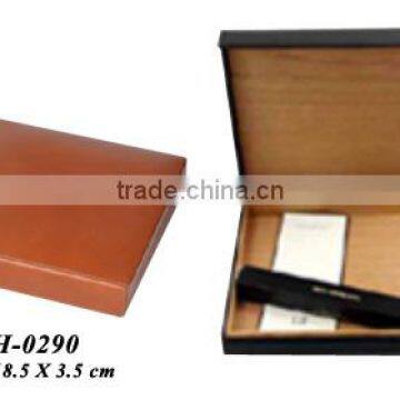 small cedar box wooden cigar packing travel humidor