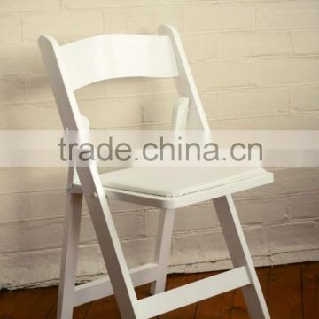 White Plastic Resin Folding Americana Chairs