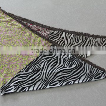 TYS-004 Ladies multicolor fashion silk printing triangular scarf