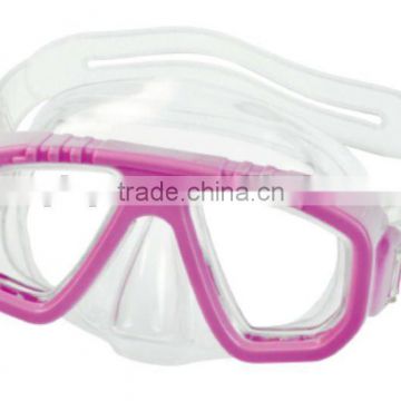 Scuba diving equipment face diving mask with crystal clear safety lens