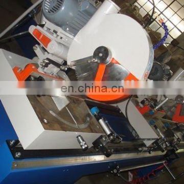 Double mitre cutting saw for PVC profile