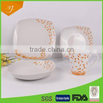 Dinnerware sets With Simple Flower Design