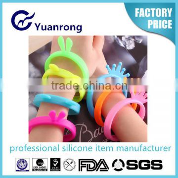 2015 Hot Sale Fashionable Gifts Candy Colors Silicone Wristband Bracelet