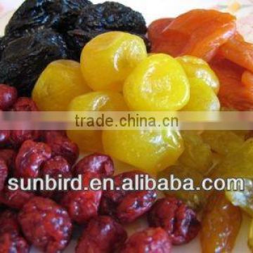 dry strawberry , dry fruits