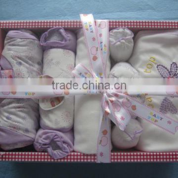 Newborn Baby Gift Set Lovely Cute Design Soft Fabric Baby Clothing Set