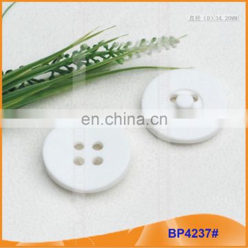 Polyester Button/Plastic Button/Resin Button for Coat BP4237