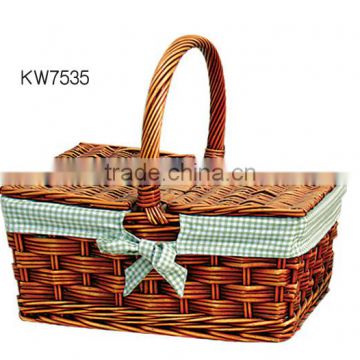 wicker basket,picnic basket