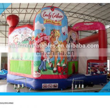 5 in 1 inflatable bouncers combo games/inflatable bouncy castle with strawberry girl art panel